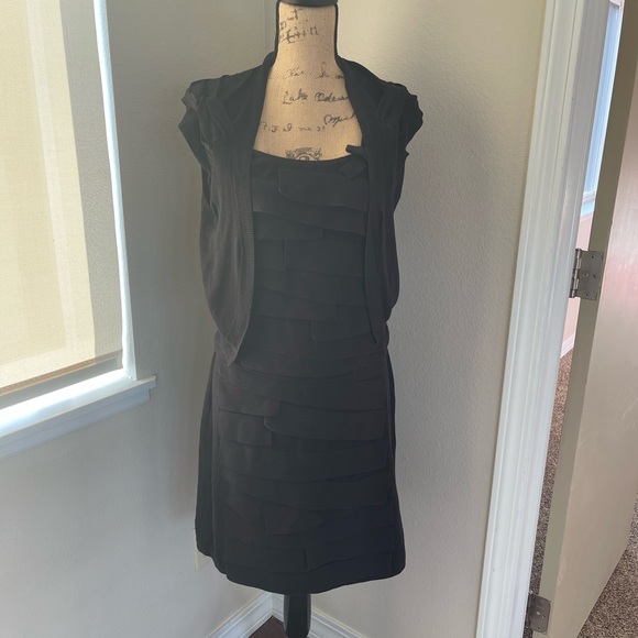 Etcetera 3 piece “tank”, shrug, and skirt. Cotton sweater material. Blac… - Picture 4 of 10